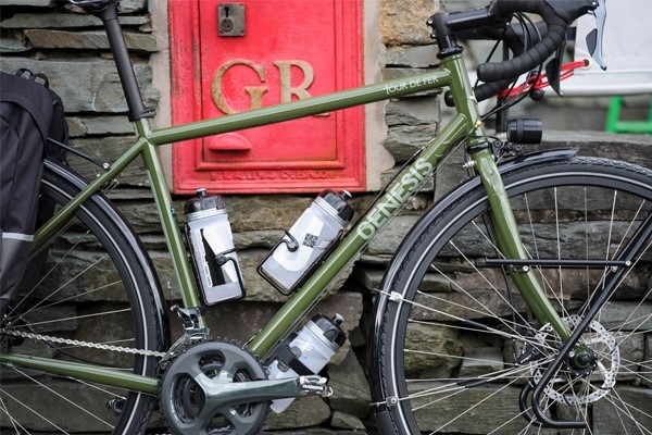Genesis Croix de Fer Touring bike